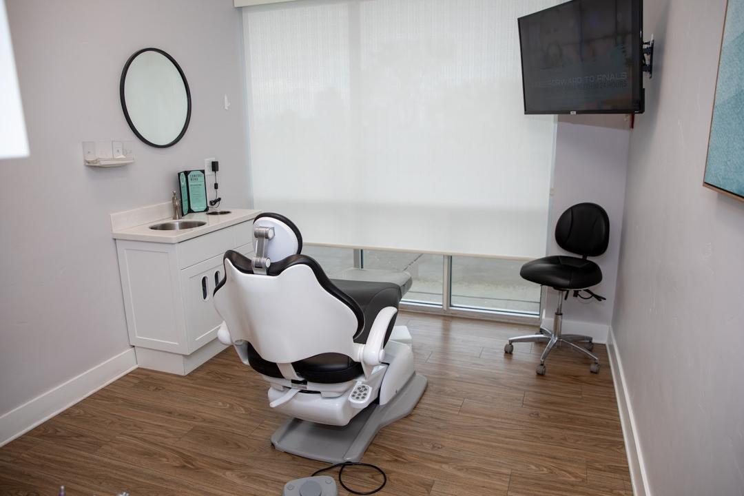Stubbs Dental Implant Center cover photo