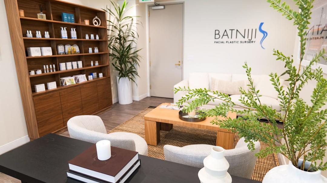 Batniji Facial Plastic Surgery cover photo