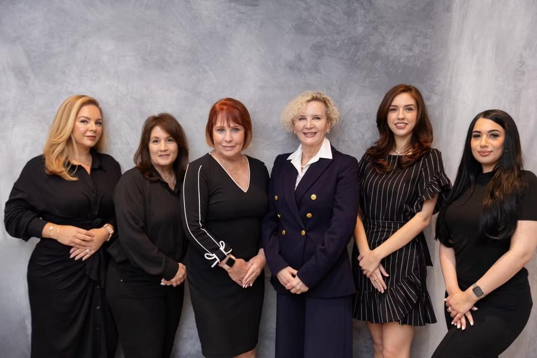 Advanced Plastic Surgery of North Shore (Mahira Tanovic, MD) cover photo