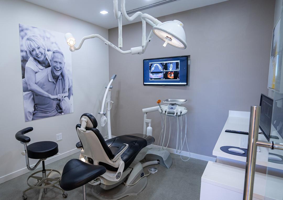 Lasting Smiles Dental Implant Center cover photo