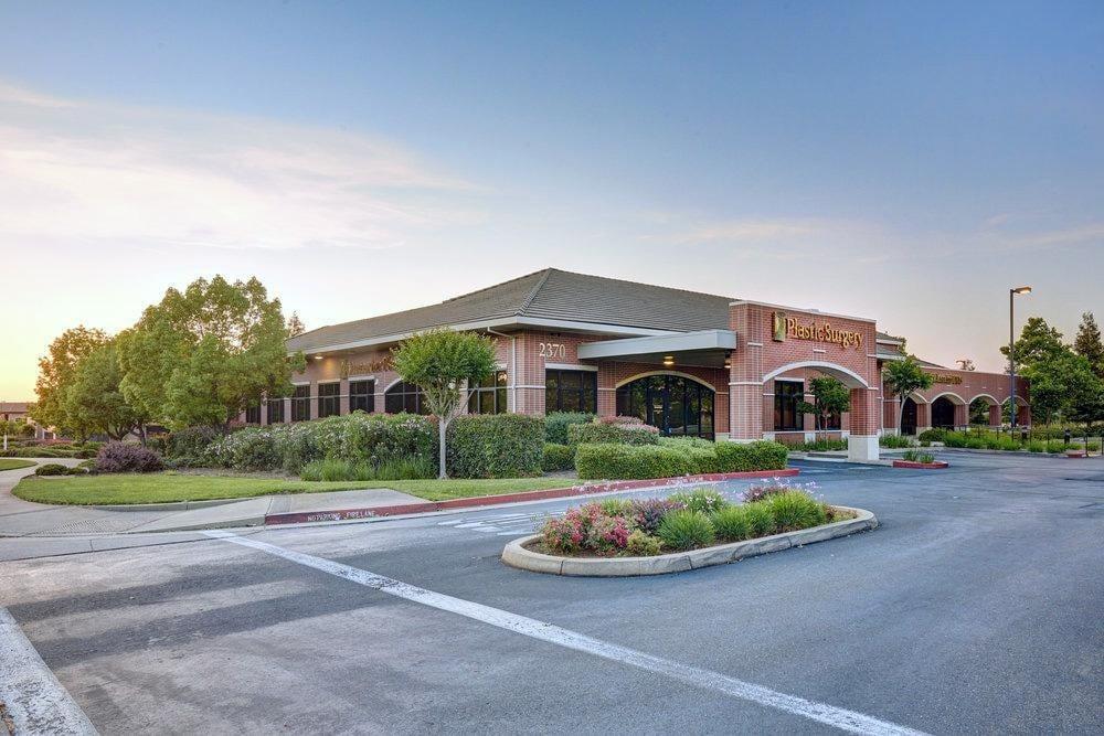 The Zimmerman Center for Plastic Surgery (Terry Zimmerman, MD) cover photo