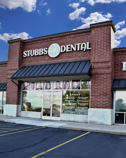 Stubbs Dental Implant Center logo