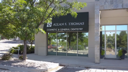 Thomas Dental logo