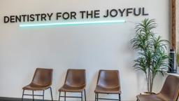 Vero Dental logo