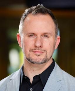 Platinum Plastic Surgery logo