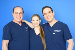 Azouz Plastic & Cosmetic Surgery logo